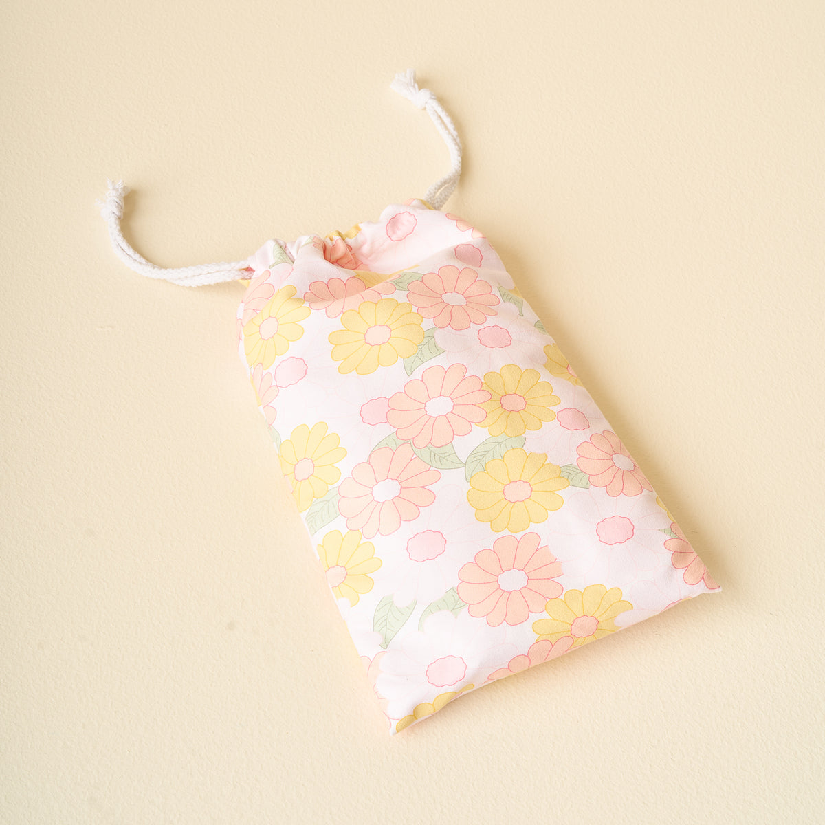 Daisy Craze Peach XL Quick-Dry Beach Towel