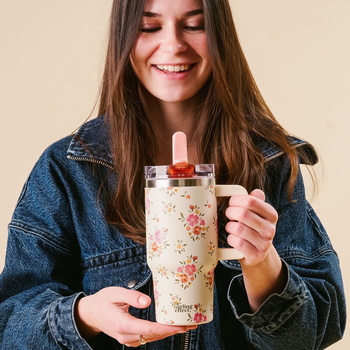 Endless Daydream Cream 20 oz Lifestyle Flip Straw Tumbler