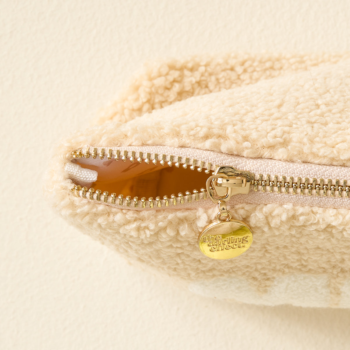 Mrs Teddy Pouch