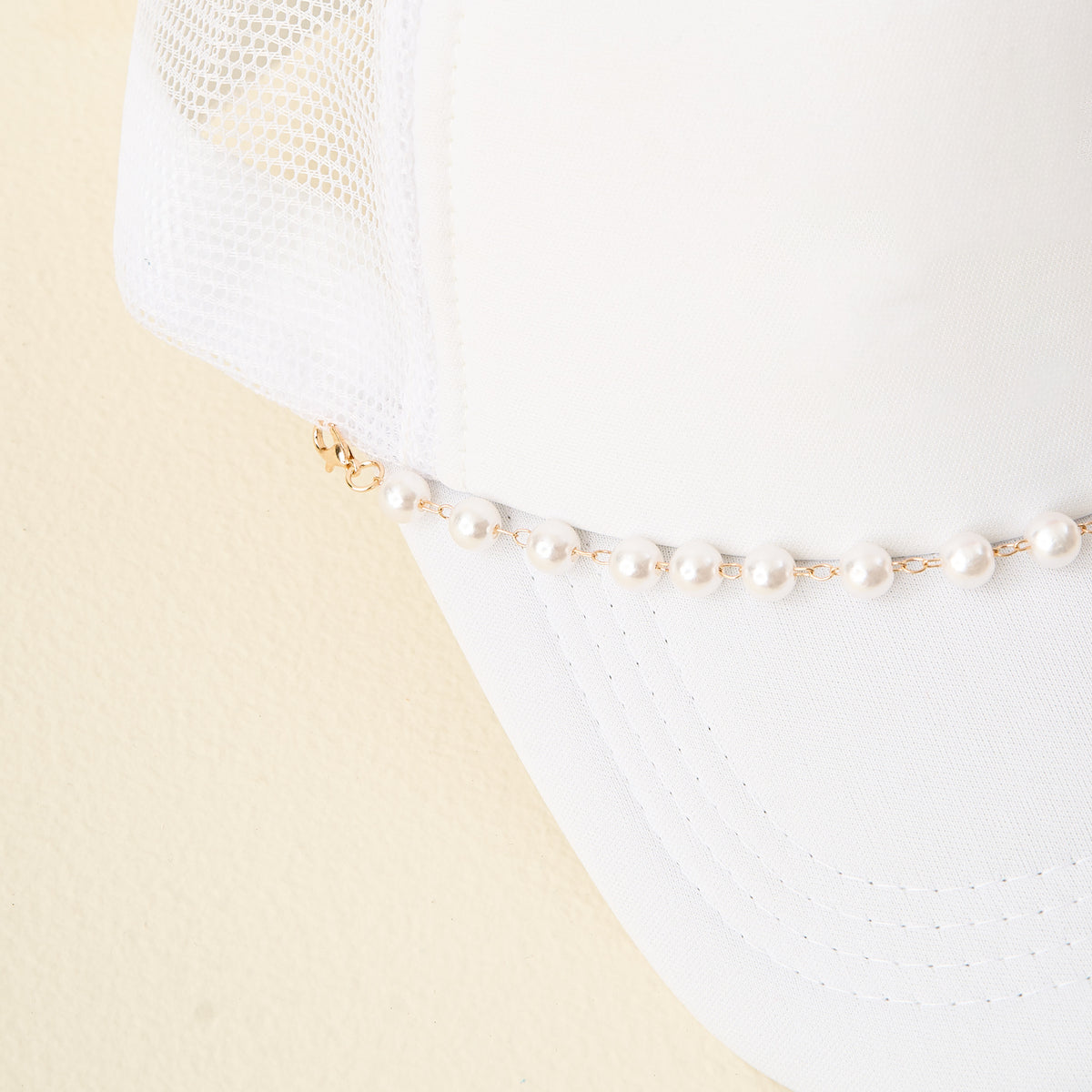Dainty Pearl-Gold Trucker Hat Chain