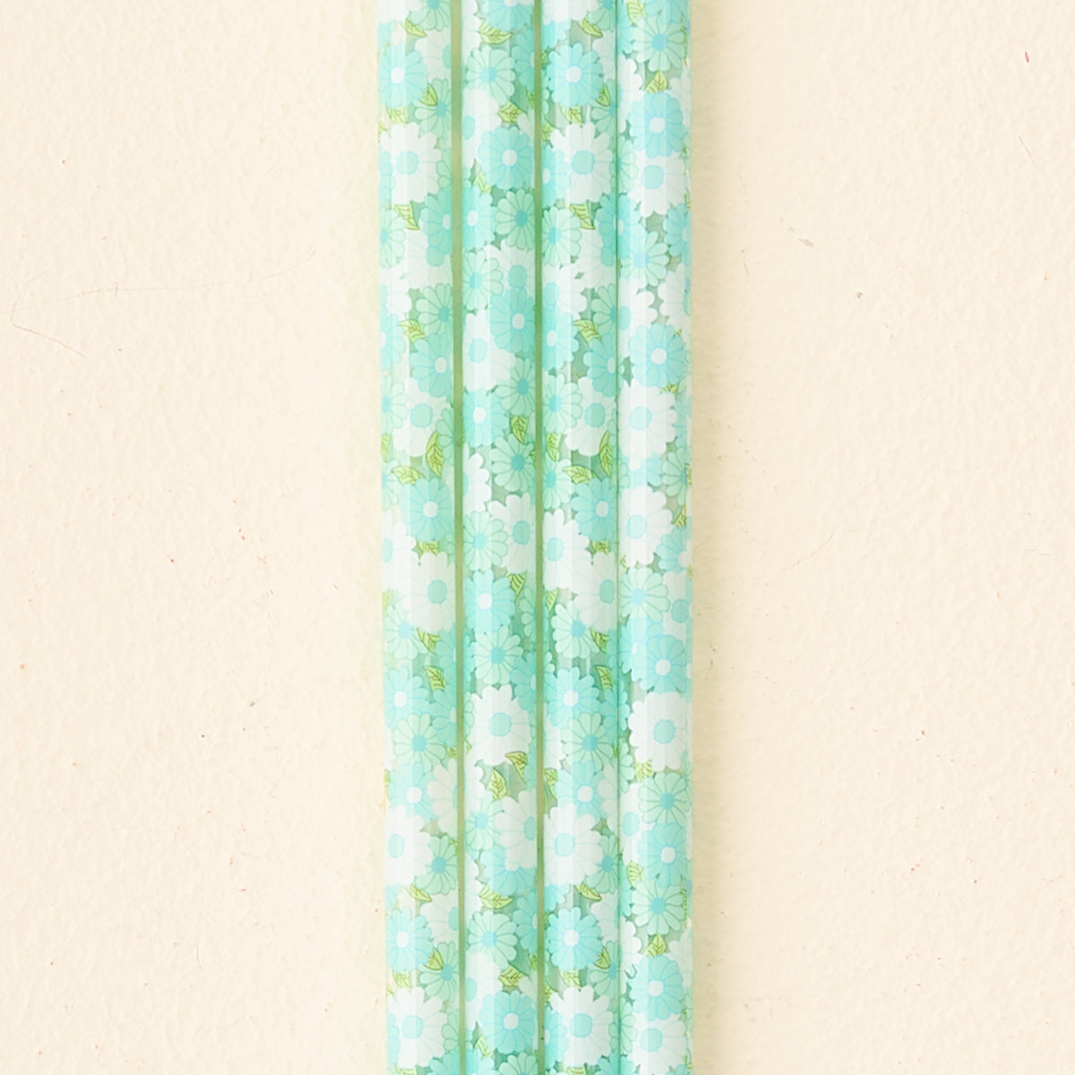 Daisy Craze Aqua 40 oz Tumbler Straw Set