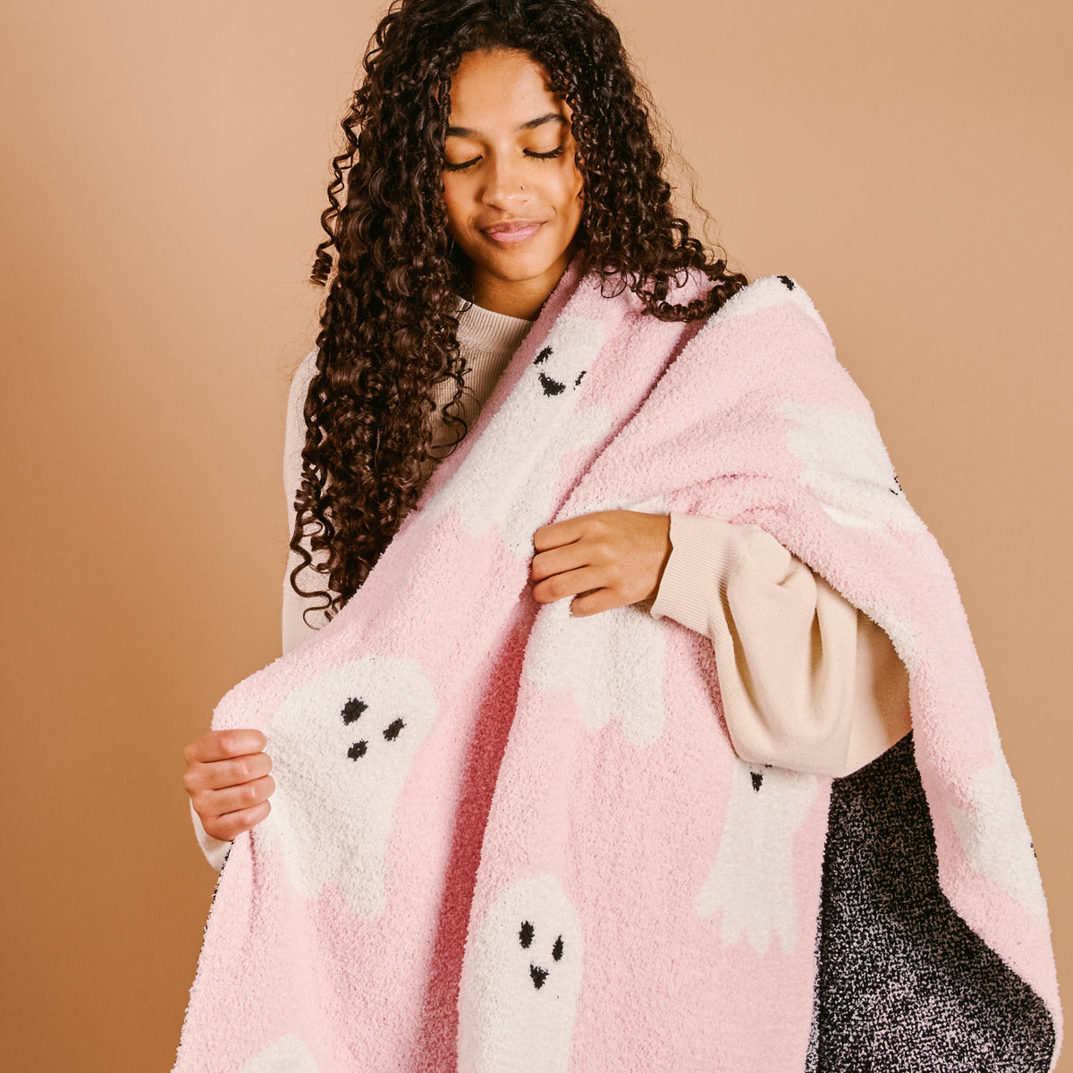 Boo Crew Cozy Dreams Luxe Blanket