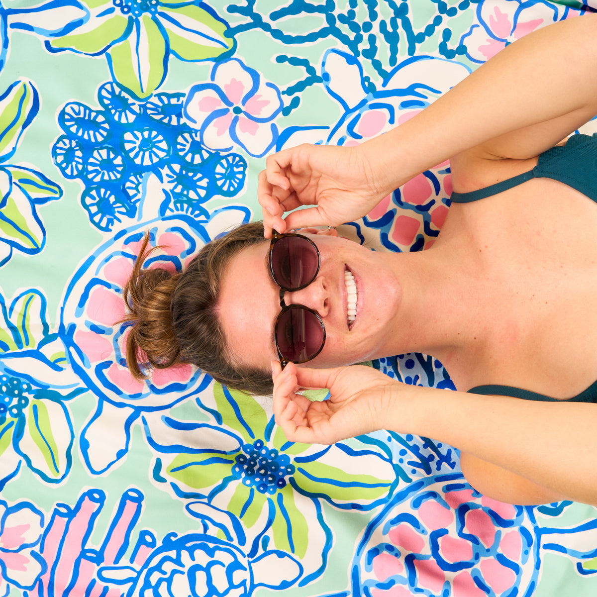 Coastal Cove XL Quick-Dry Beach Towel – The Darling Effect