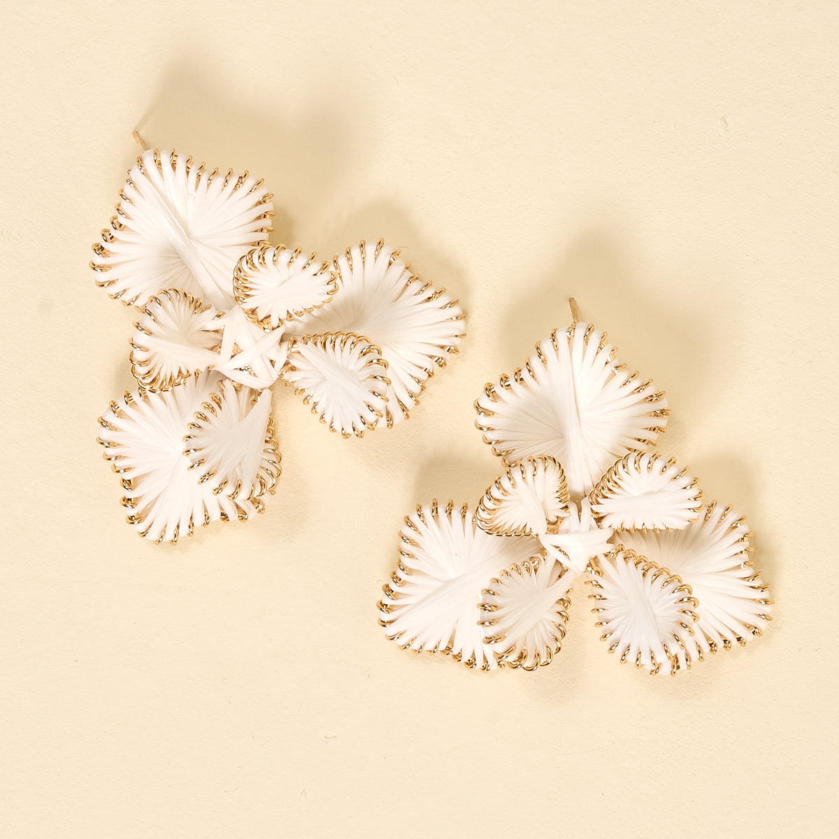 White Main Character Earrings