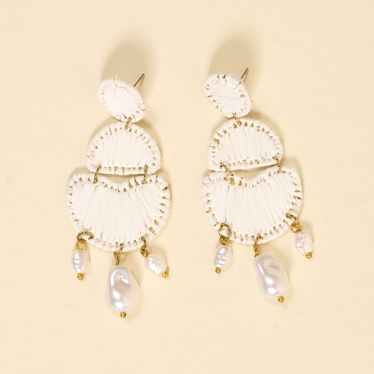 White Pearl Affair Earrings