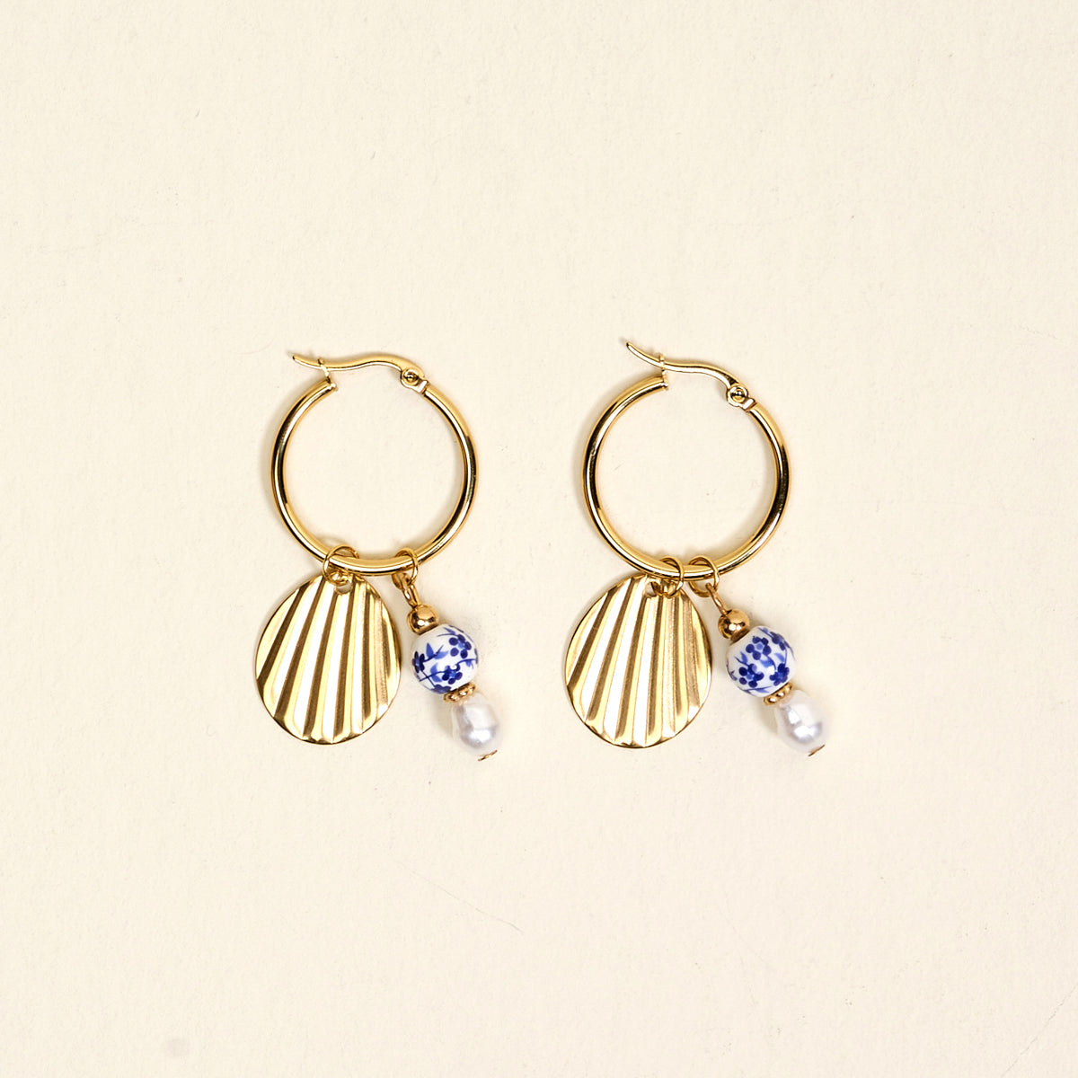 Shell Belle Signature Hoop Earrings