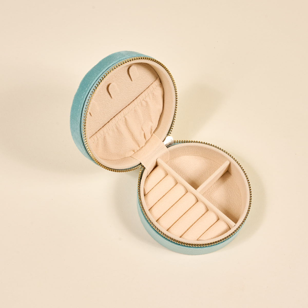 Seashell Round Velvet Jewelry Case