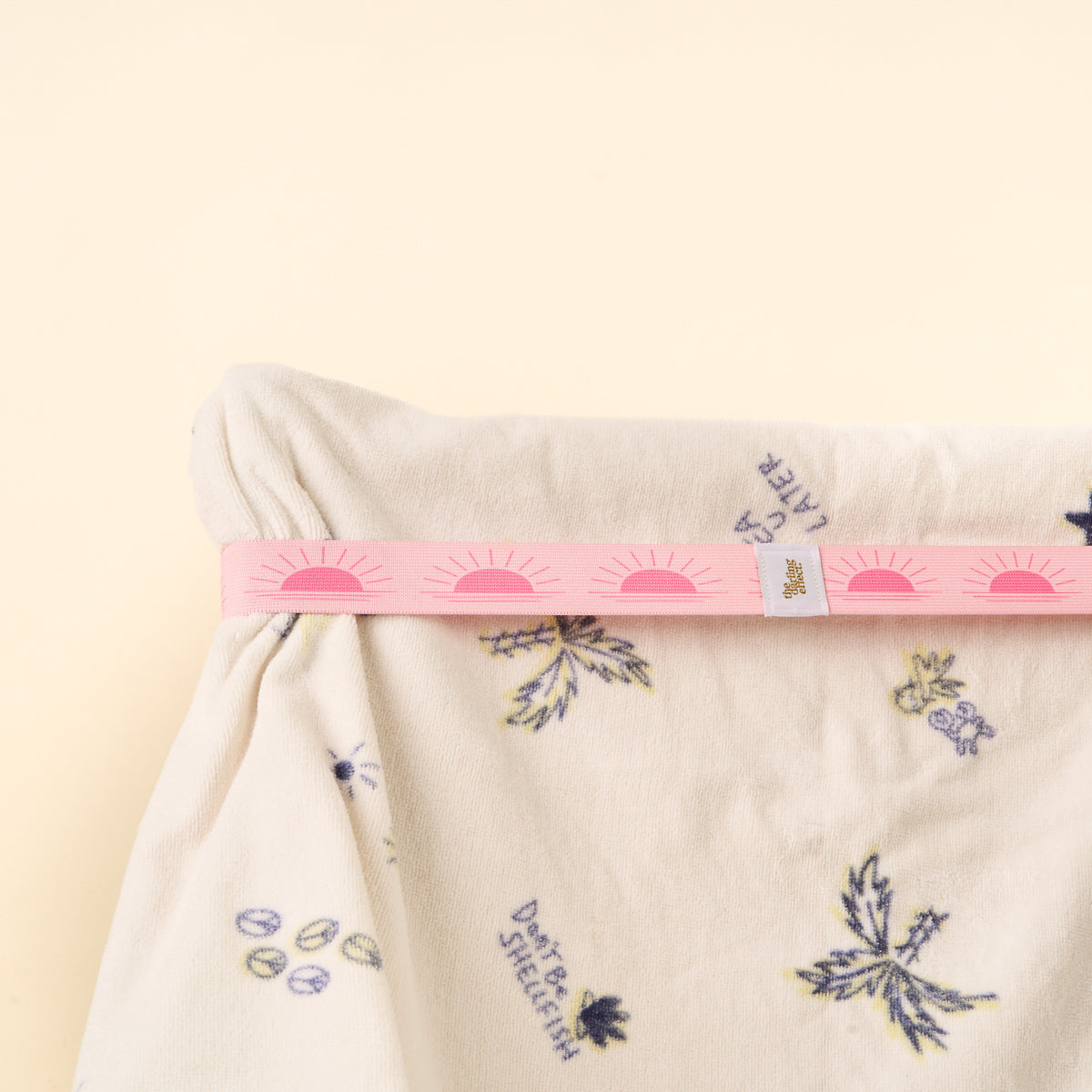 Put Towel Band-Sunshine Pink Stay