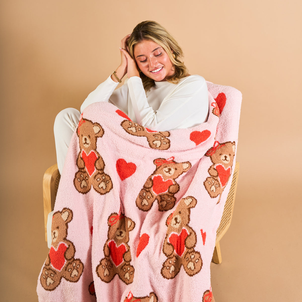 Teddy Bear Hugs Cozy Dreams Luxe Blanket