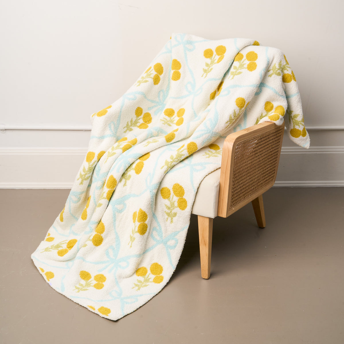 Marigold Lane Blue Cozy Dreams Luxe Blanket