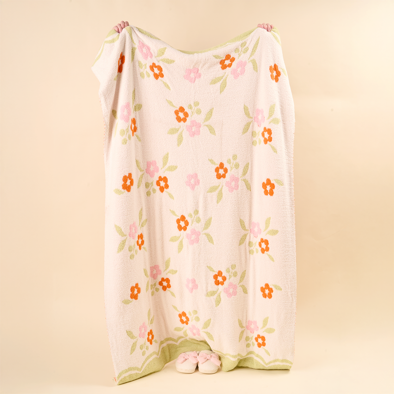 Scalloped Floral Pink Cozy Dreams Luxe Blanket