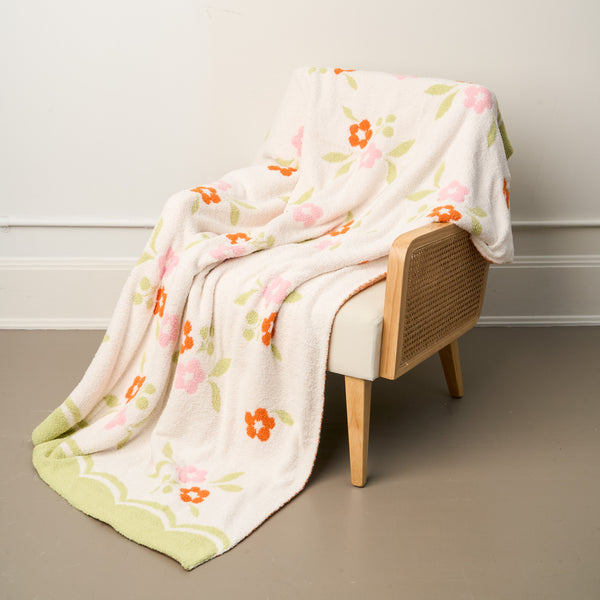 Scalloped Floral Pink Cozy Dreams Luxe Blanket