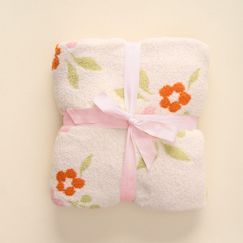 Scalloped Floral Pink Cozy Dreams Luxe Blanket