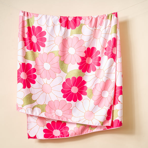 Daisy Craze Hot Pink XL Quick-Dry Beach Towel