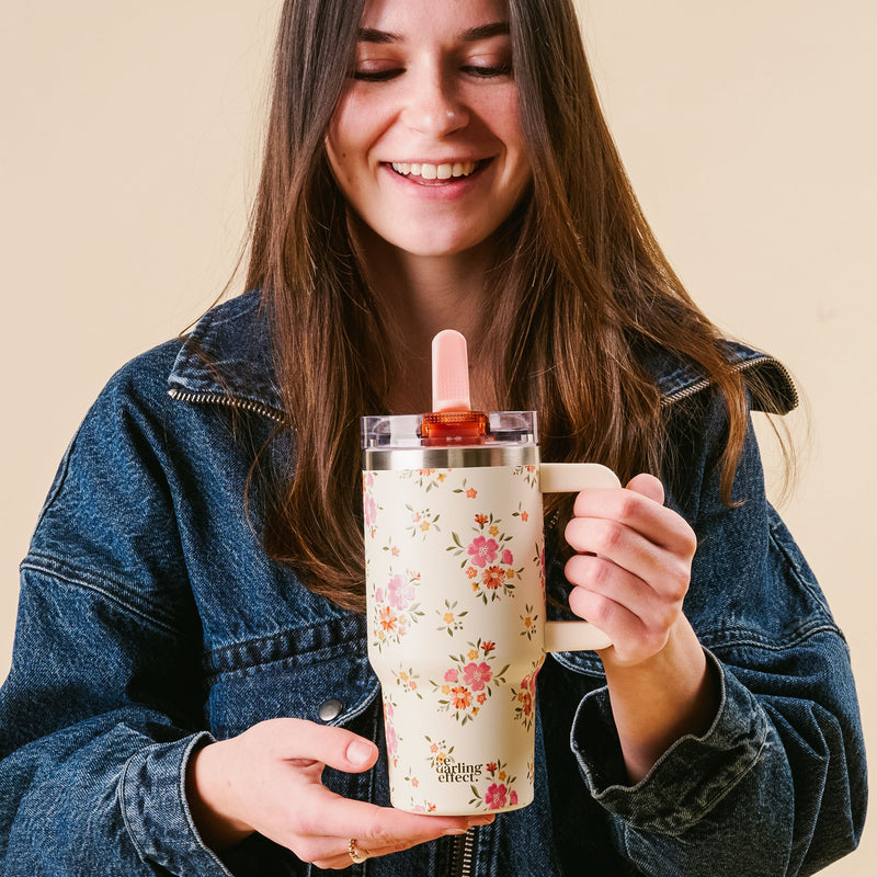 Endless Daydream Cream 20 oz Lifestyle Flip Straw Tumbler