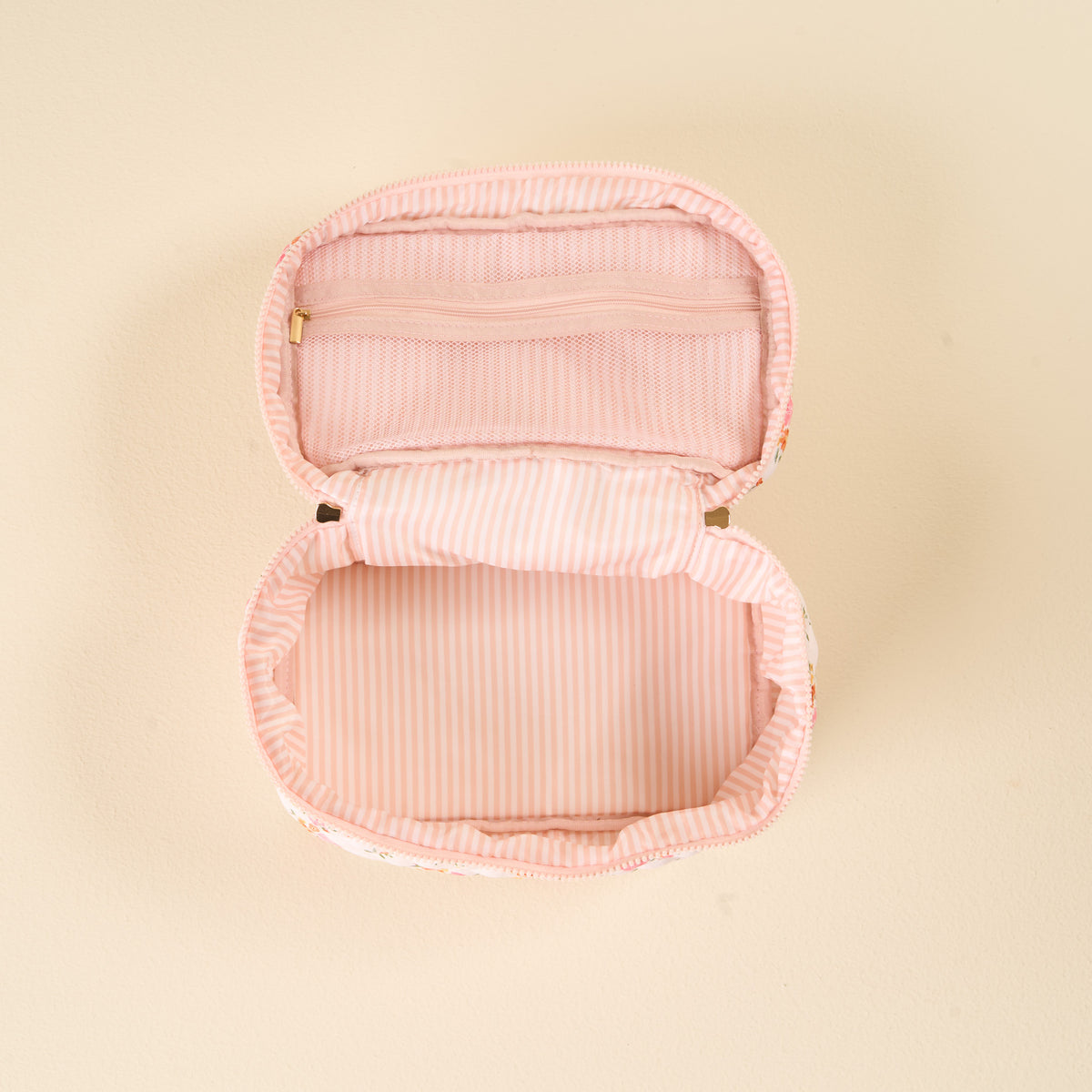 Endless Daydream Cream Glam & Go Quilted Cosmetic Bag