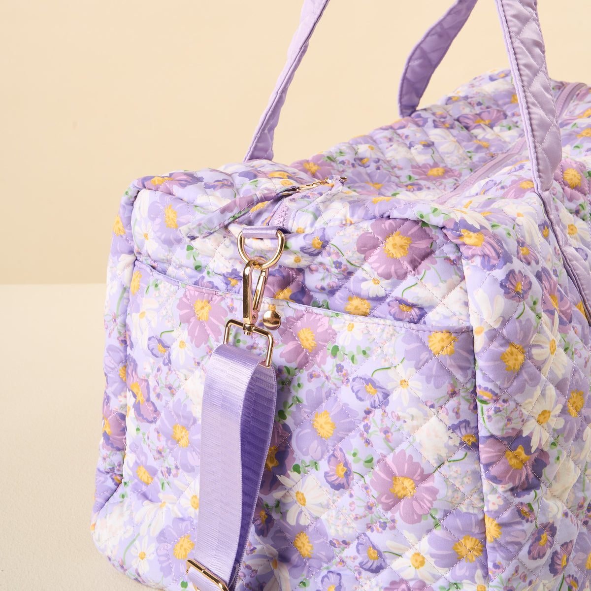 Bouquet Beauty Purple On-the-Go Quilted Weekender Bag