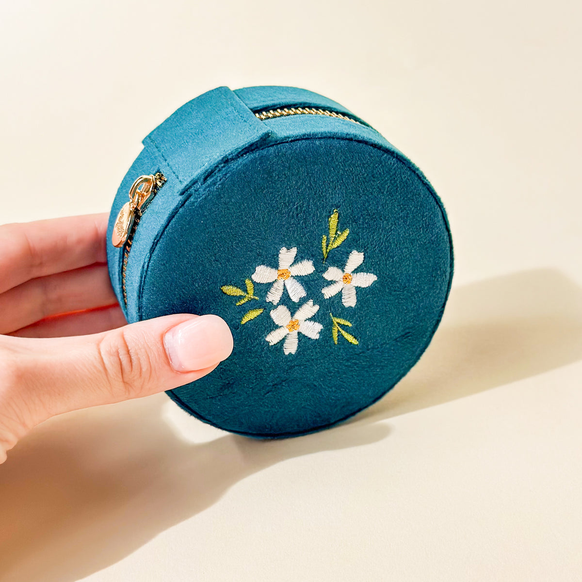 Teal Round Velvet Jewelry Case