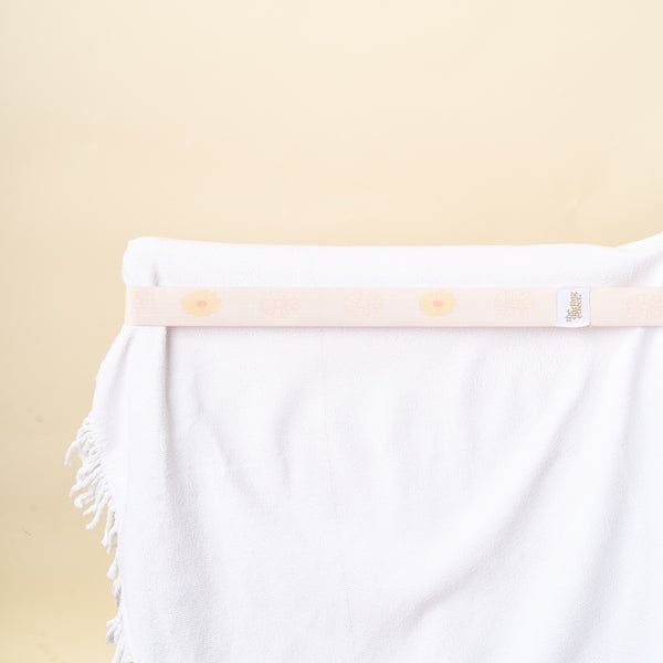 Put Towel Band-Darling Daisy Peach Stay