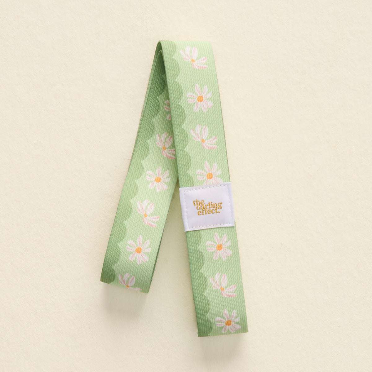 Put Towel Band-Scalloped Floral Sage Stay