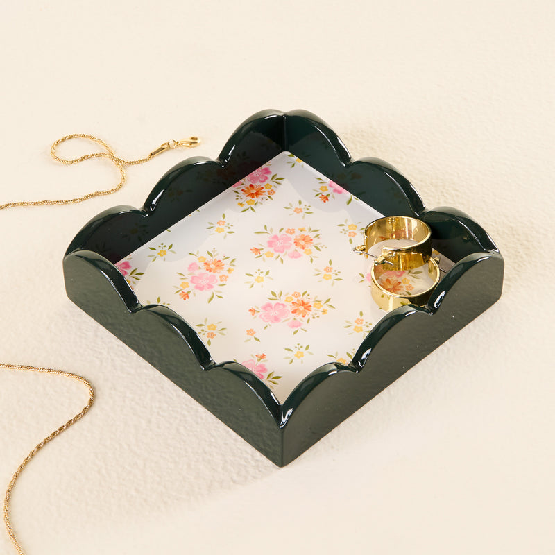 Endless Daydream Cream Scallop Trinket Tray