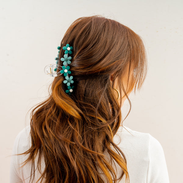 Green Game Day Daisy Claw Clip