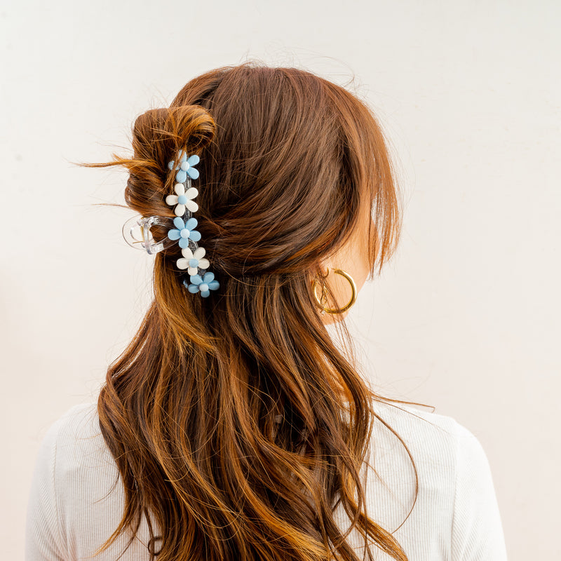 Light Blue Game Day Daisy Claw Clip