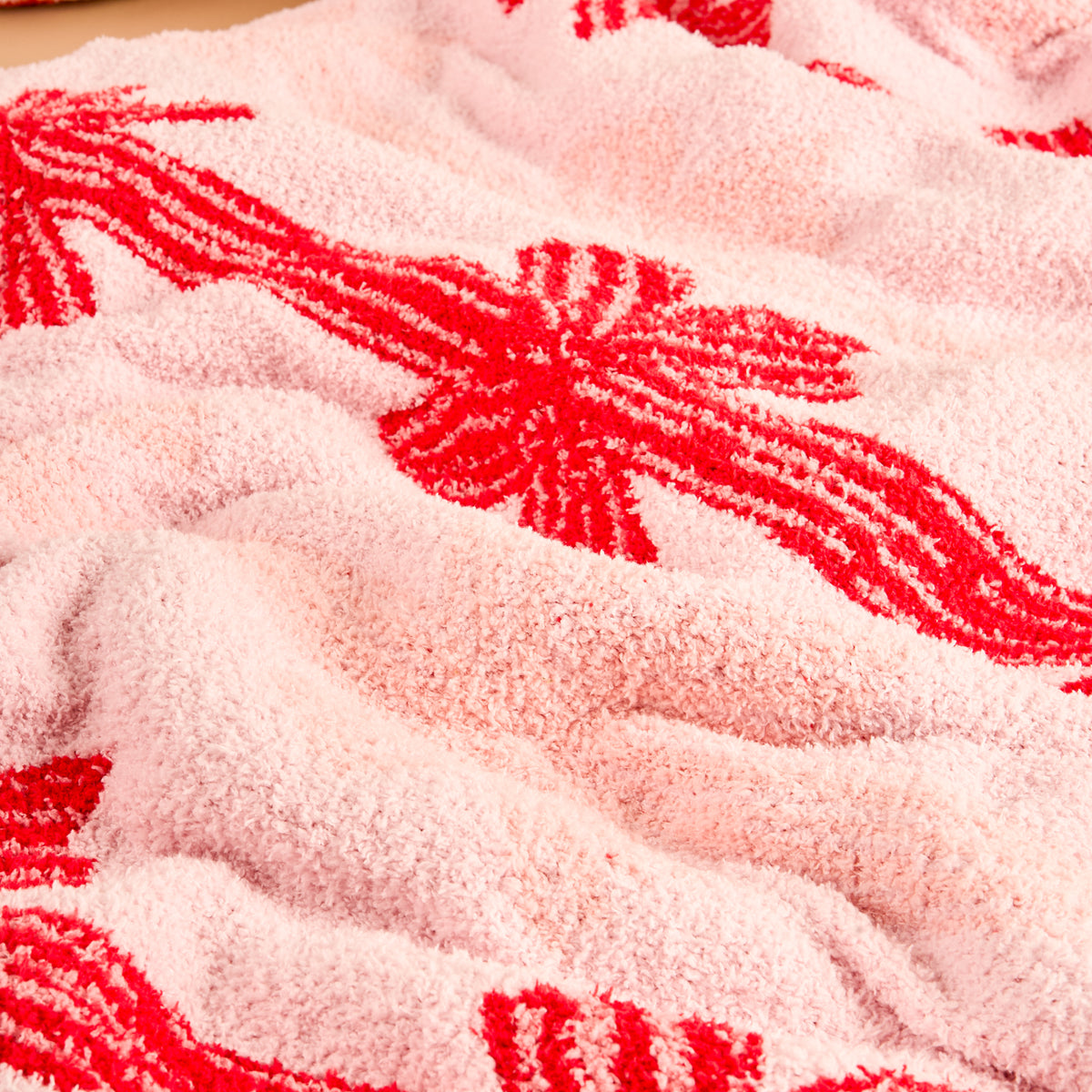 Ribbons & Bows Cozy Dreams Luxe Blanket