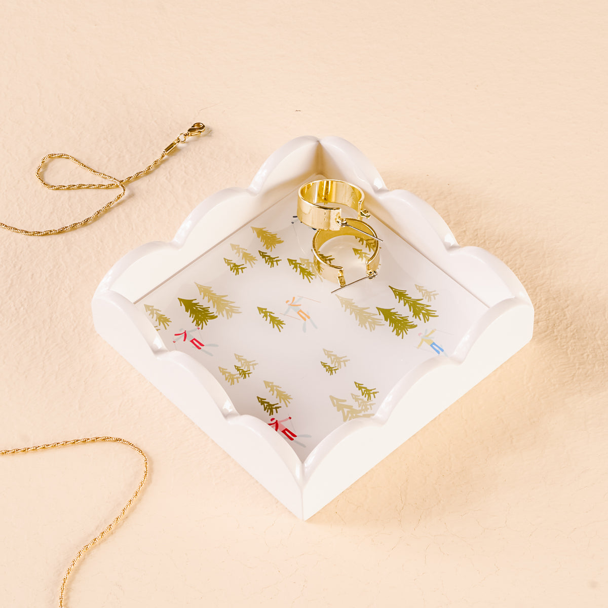Aprés Ski Scallop Trinket Tray