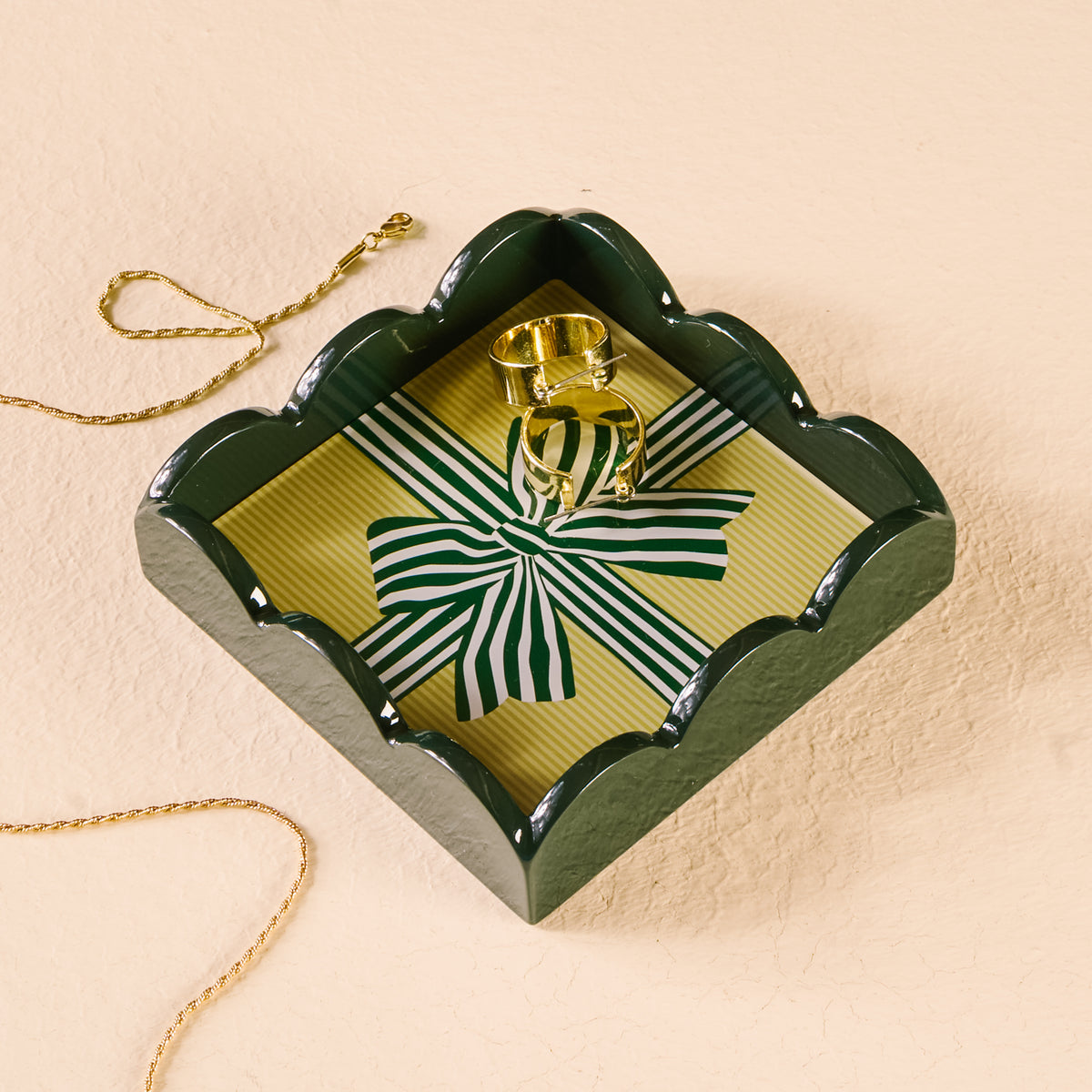 Holiday Gift Bow Green Scallop Trinket Tray