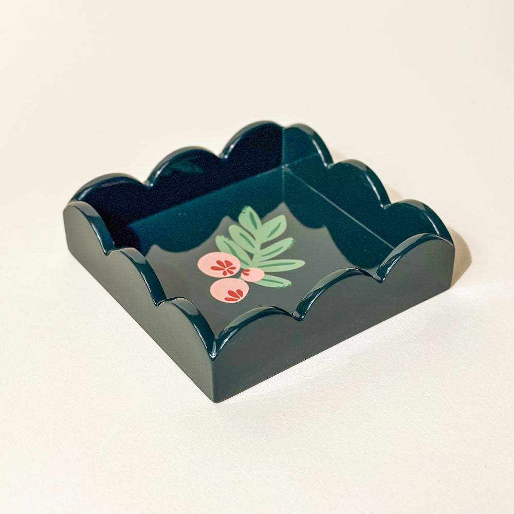 Jolly Sprig Scallop Trinket Tray