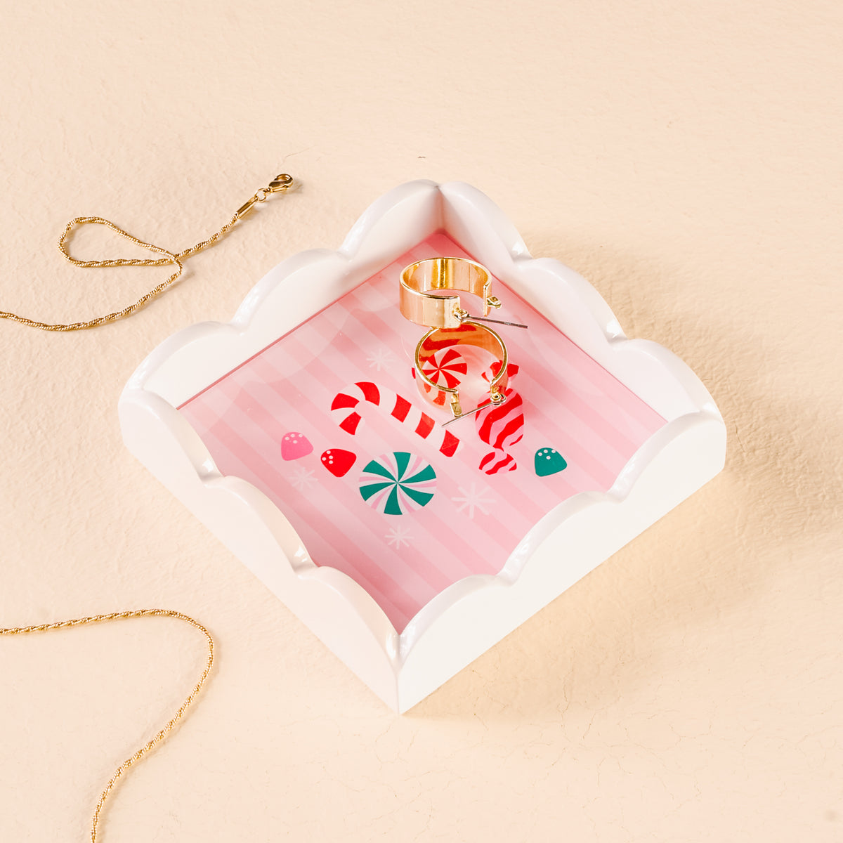 Sugar Rush Scallop Trinket Tray