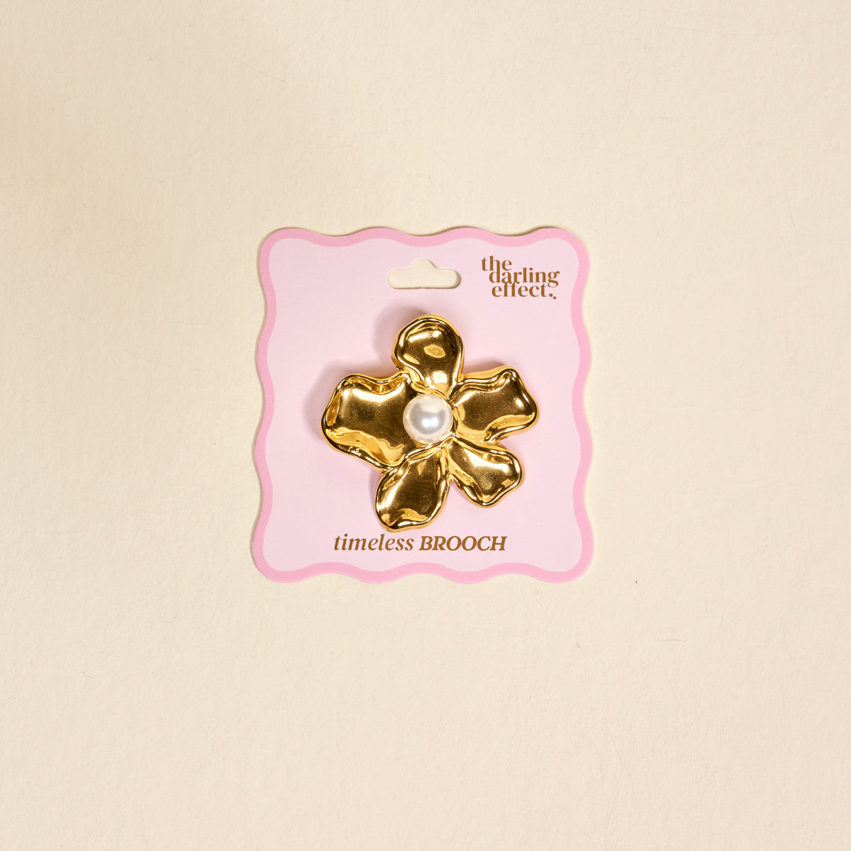 Pearl Core Flower Timeless Brooch