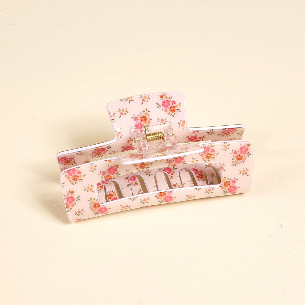 Endless Daydream Cream Claw Clip