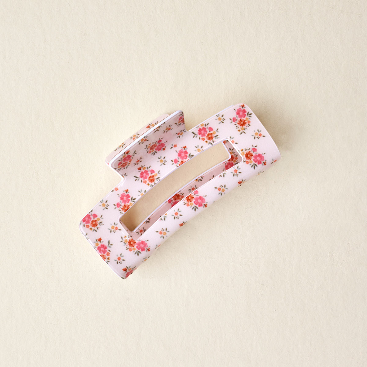 Endless Daydream Cream Claw Clip