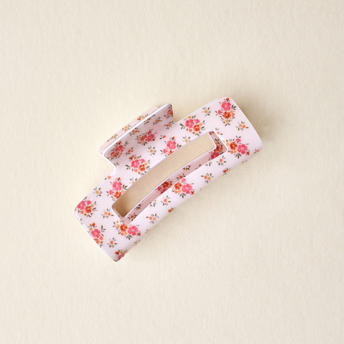 Endless Daydream Cream Claw Clip