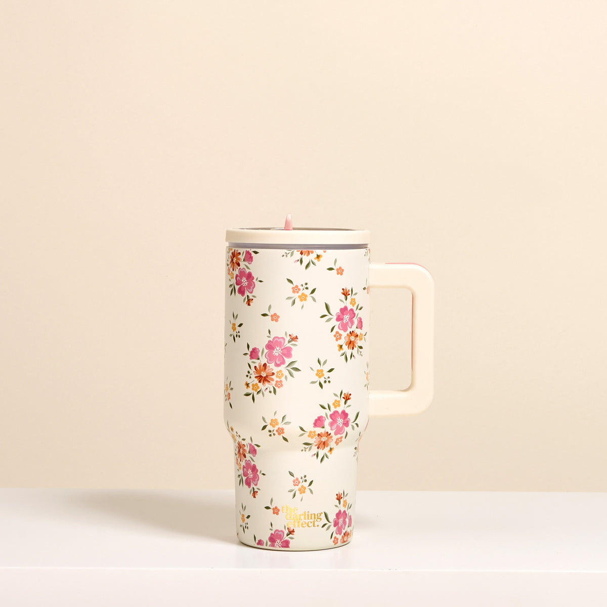 Endless Daydream Cream 20 oz Lifestyle Flip Straw Tumbler