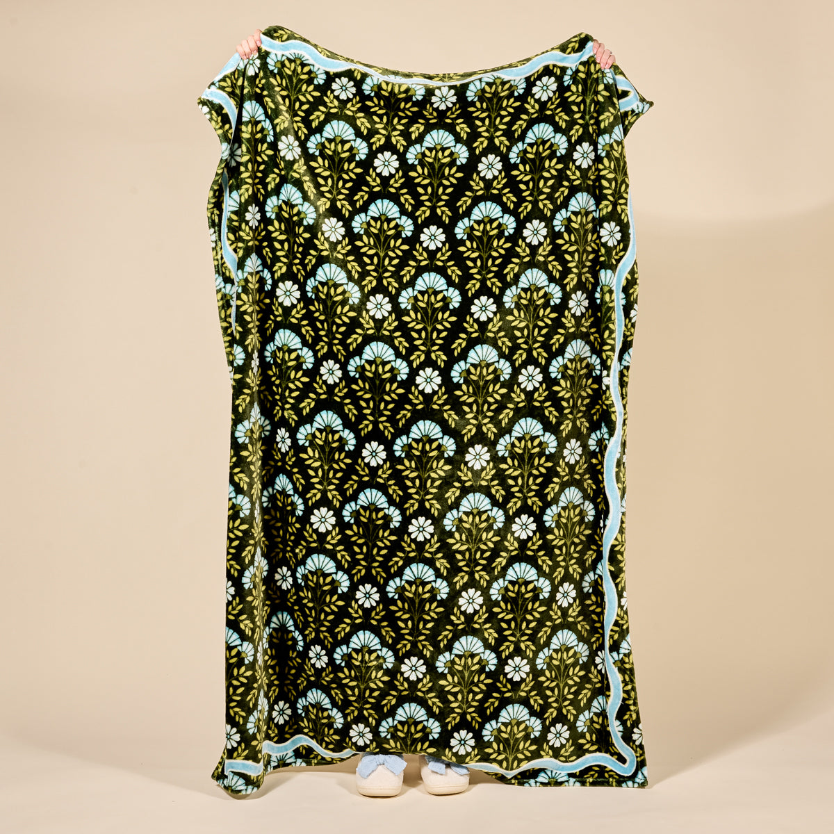 Everbloom Forest Green Snuggle Up Plush Blanket