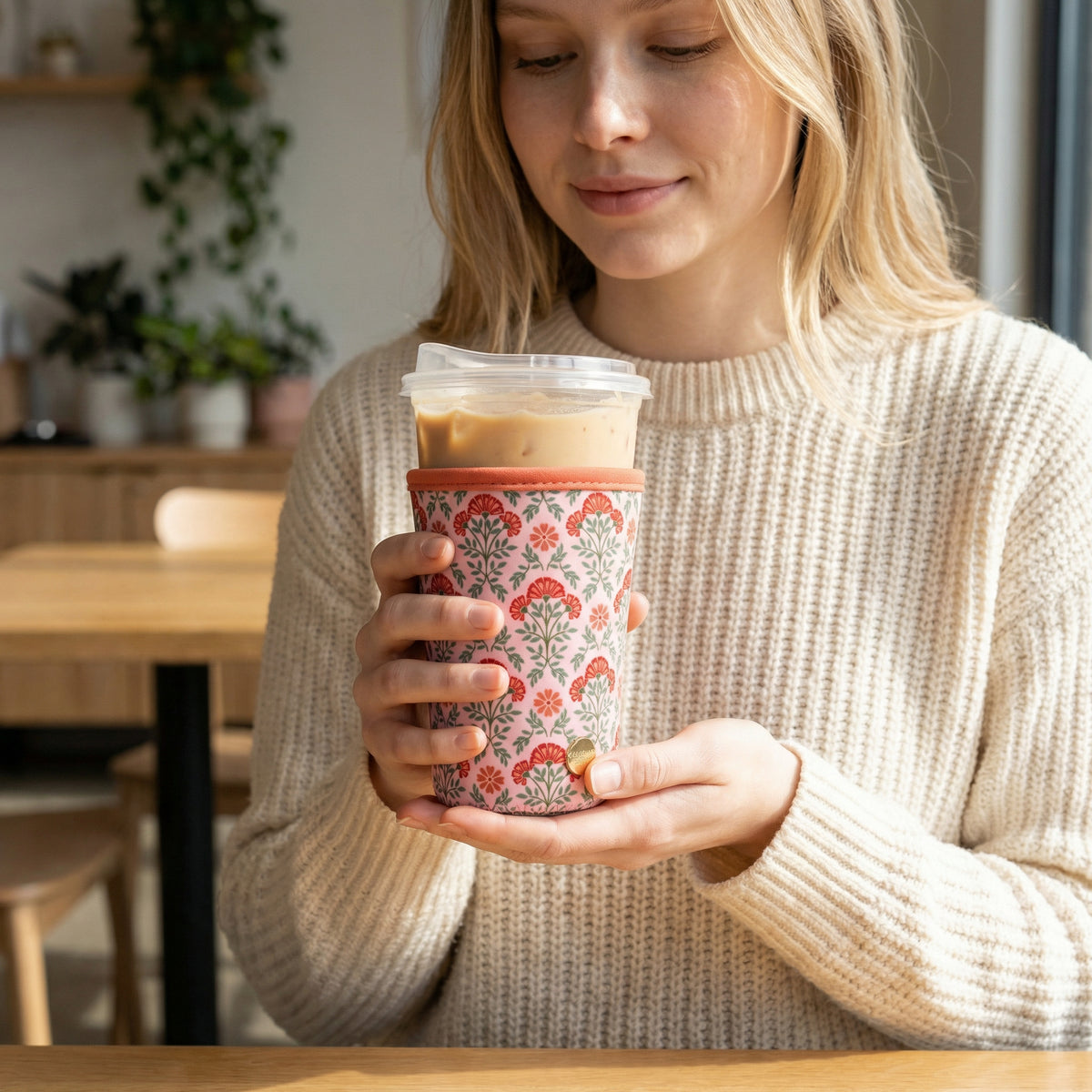 Large-Everbloom Dusty Rose Sip Savvy Drink Sleeve