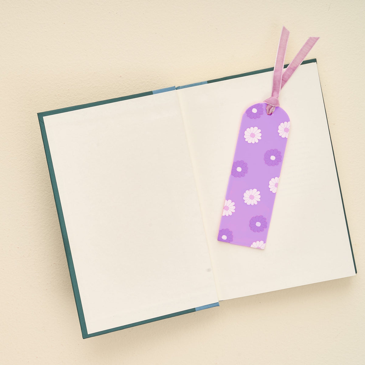 Darling Daisy Purple Acrylic Bookmark