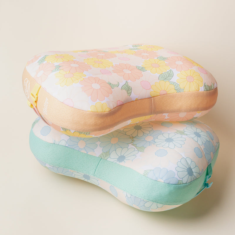 Daisy Craze Aqua Ballast x Darling Effect Beach Pillow