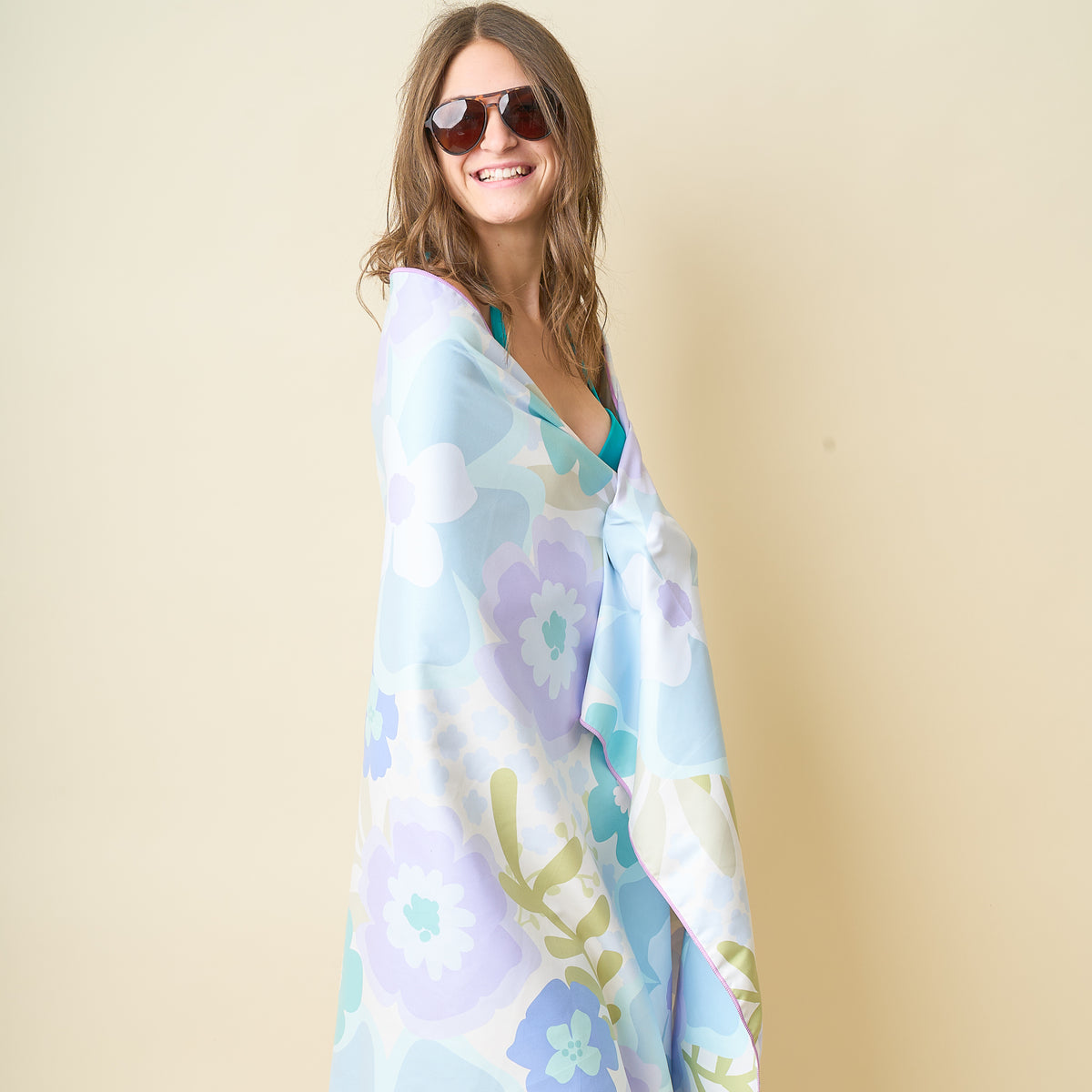 Beyond Blooms Blue Green Quick-Dry Beach Towel