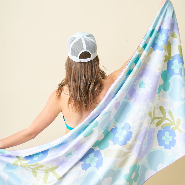 Beyond Blooms Blue Green Quick-Dry Beach Towel