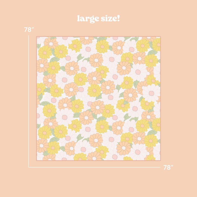 Daisy Craze Peach On-the-Go Quilted Picnic Blanket