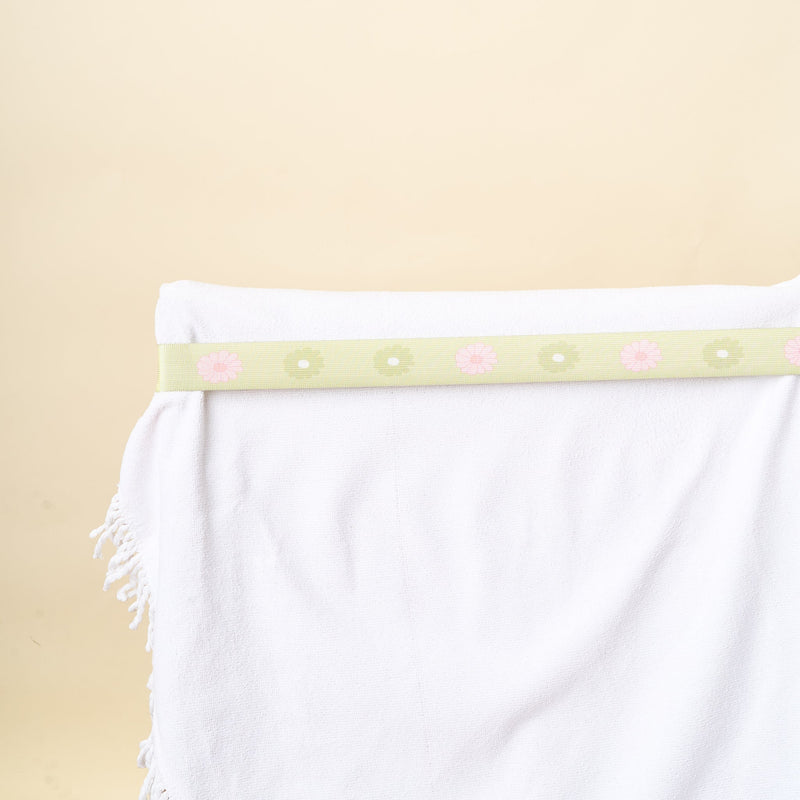 Darling Daisy Green Stay-Put Towel Band